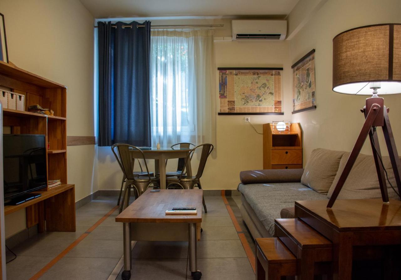 Handcrafted Unique Flat, 200M From The Acropolis Афины Экстерьер фото